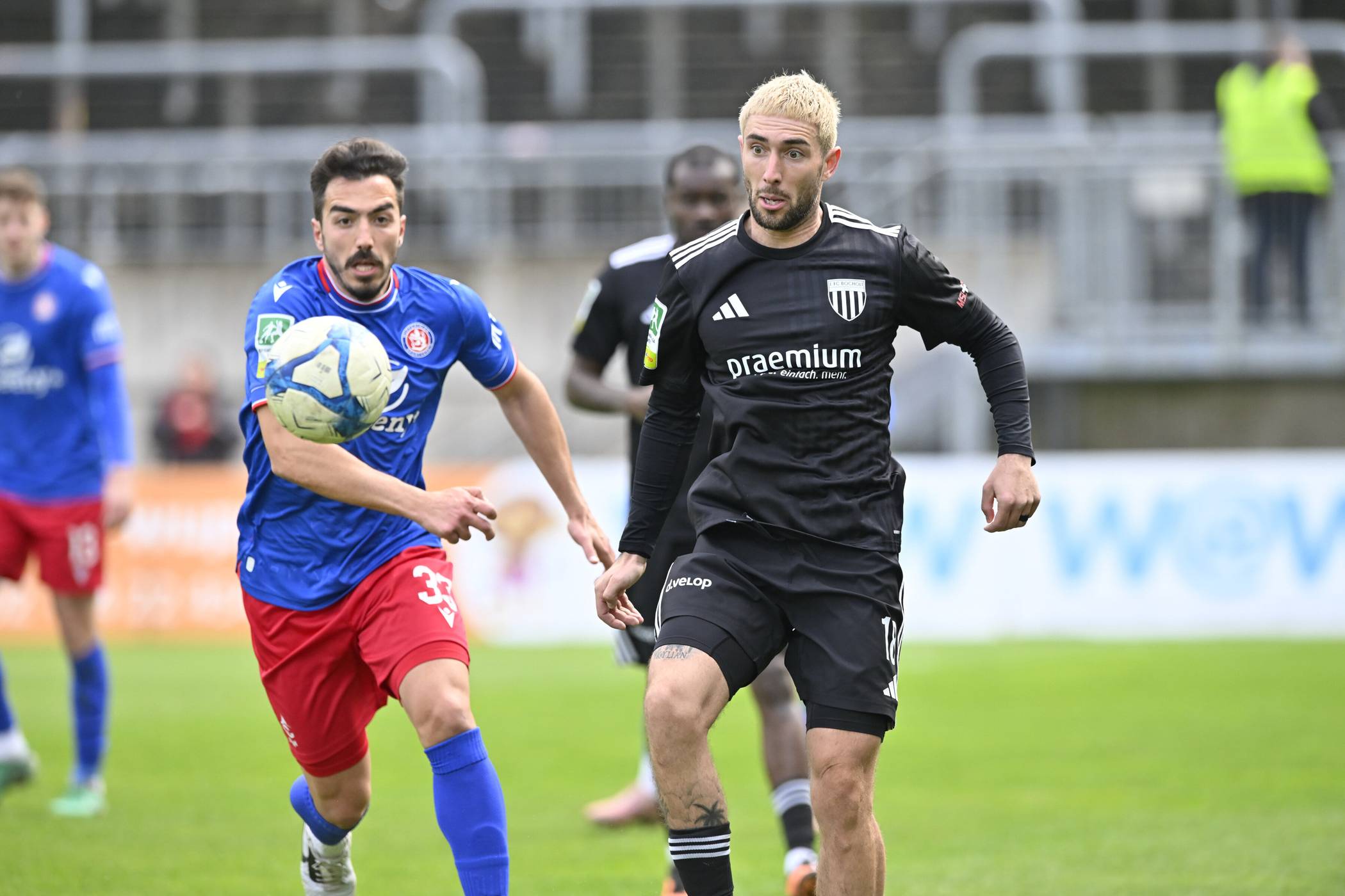 Szene mit Cenk Durgun (li.) im Heimspiel gegen Bocholt.