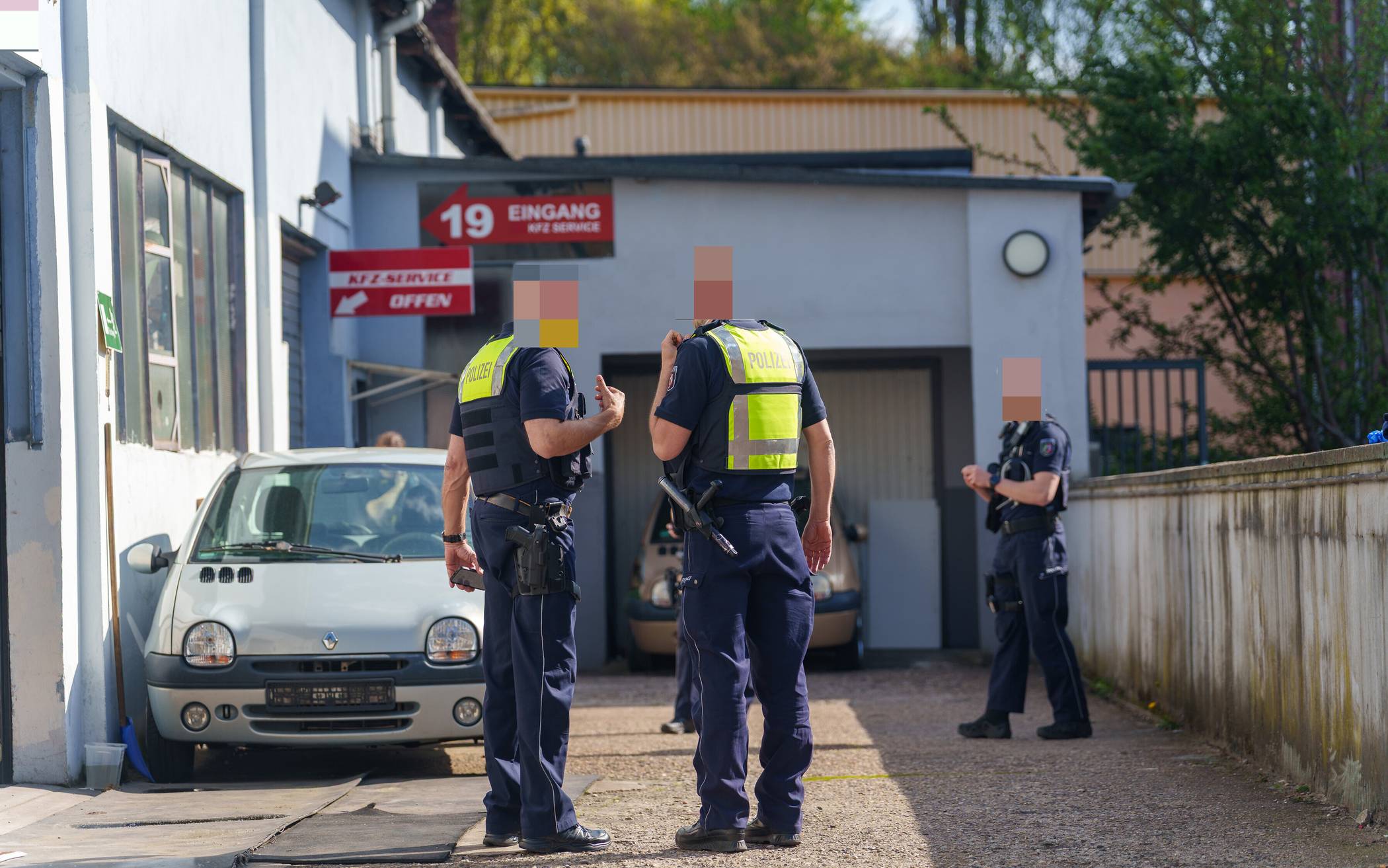 Schwerverletzter in Werkstatt
