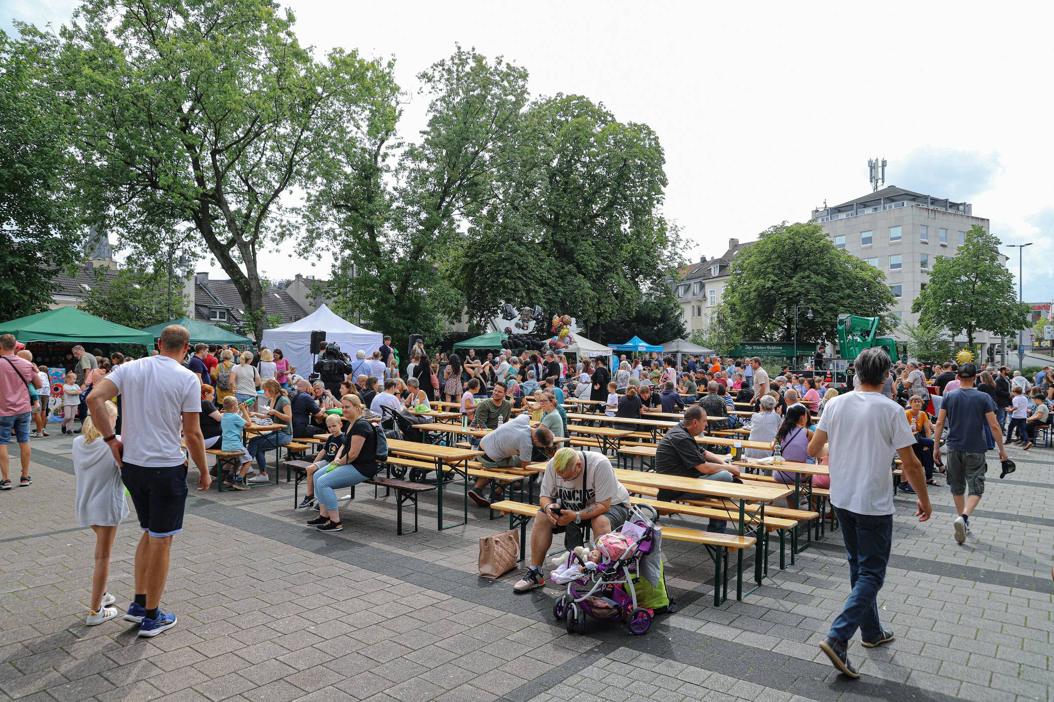  Das Kinderfest auf dem Lienhardplatz im August 2023. 