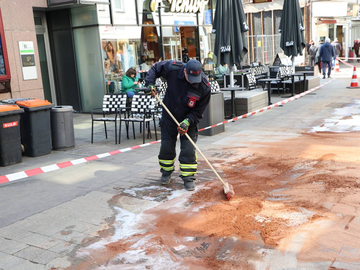 Ölspur auf dem Barmer Werth