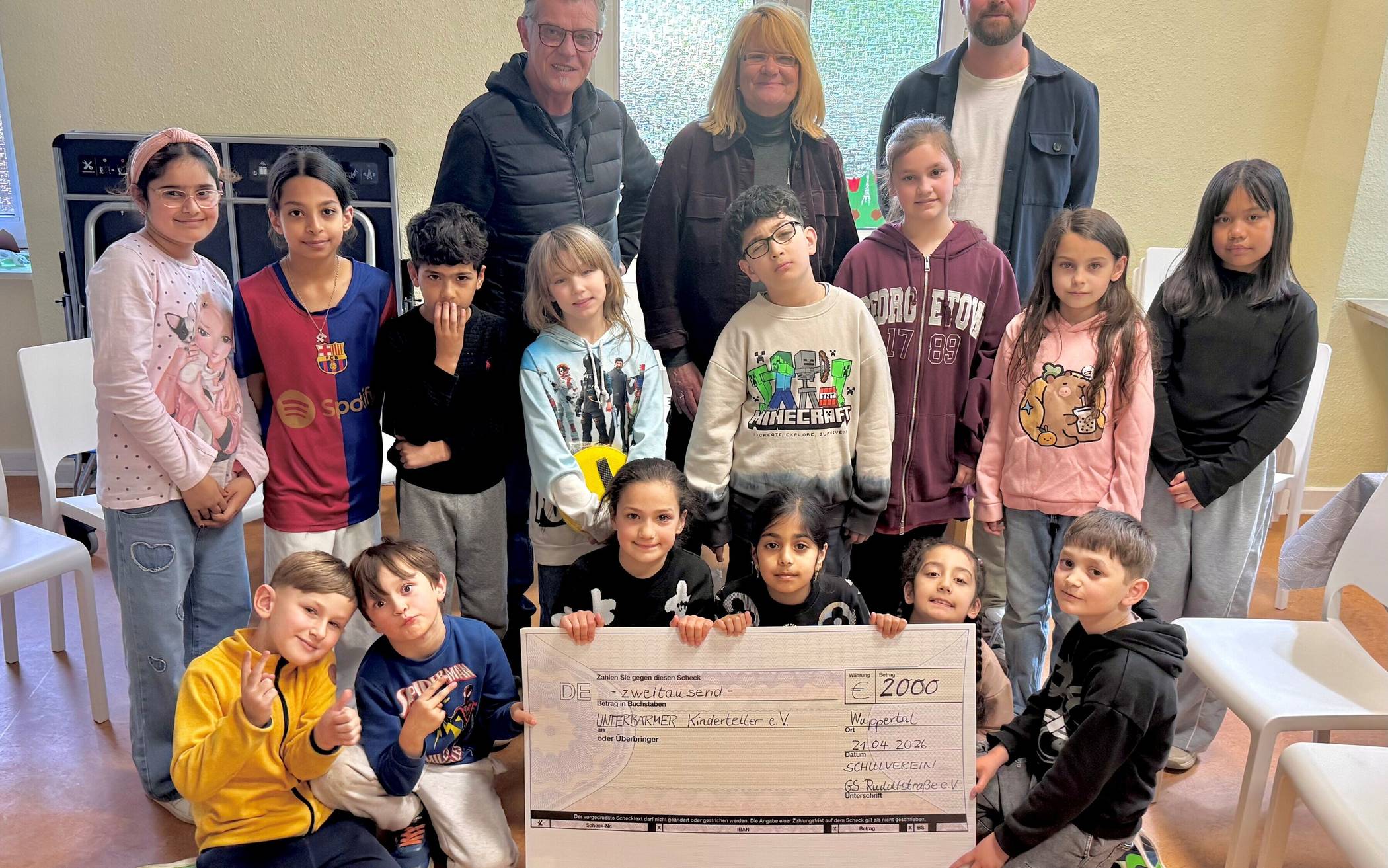 Von links: Markus Pilters (Vorsitzender Unterbarmer