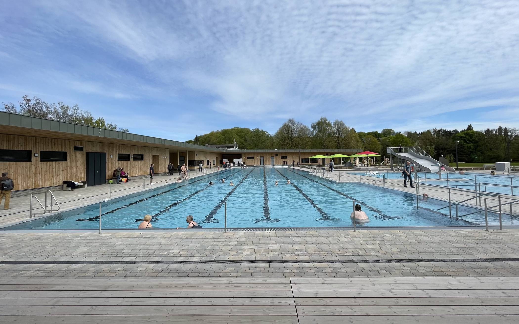 Bilder: Das neue Freibad Mählersbeck in Wuppertal