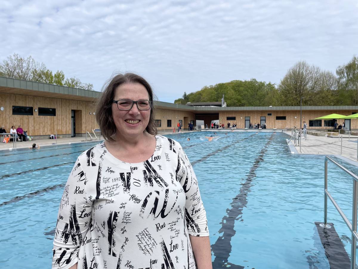 Astrid Klee ist im Freibad Mählersbeck die treueste Schwimmerin