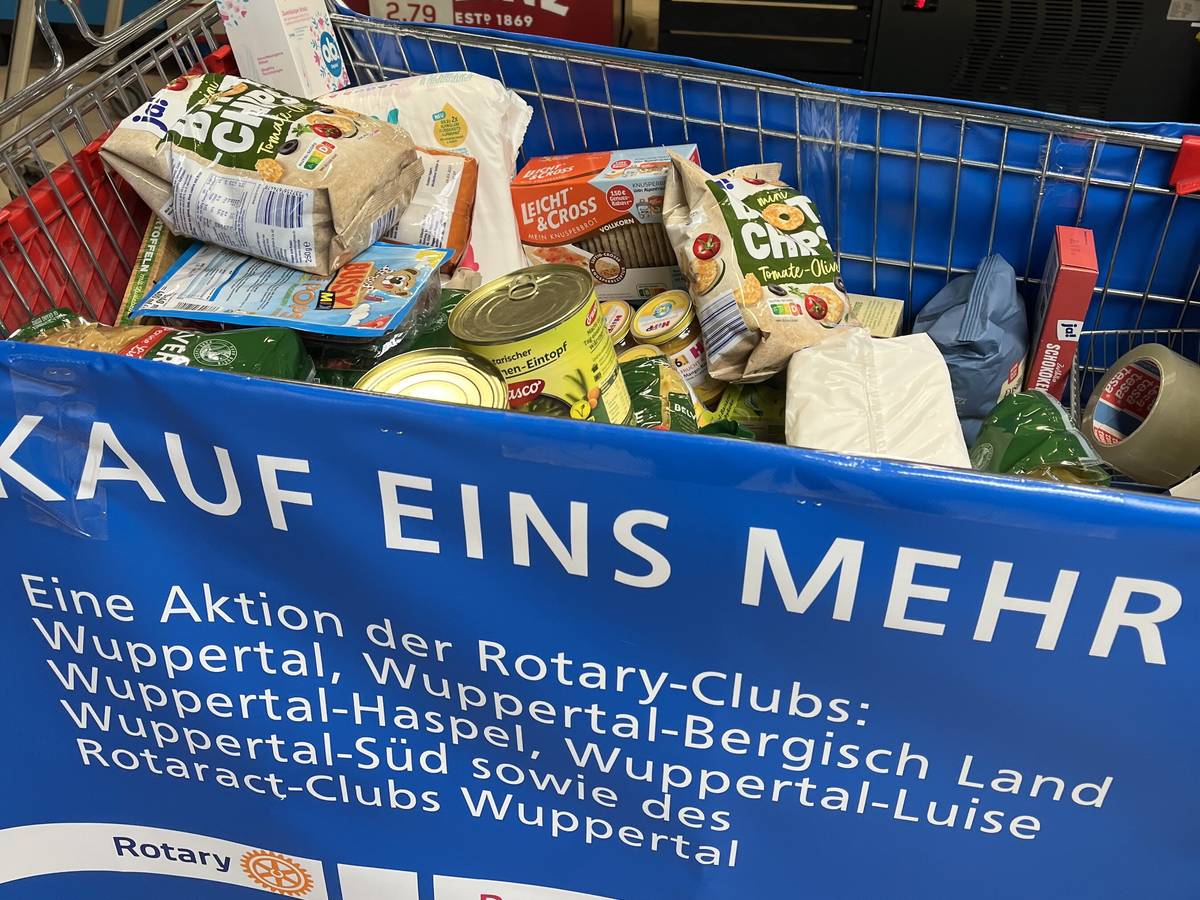 „Kauf eins mehr“-Aktion für Wuppertaler Tafel