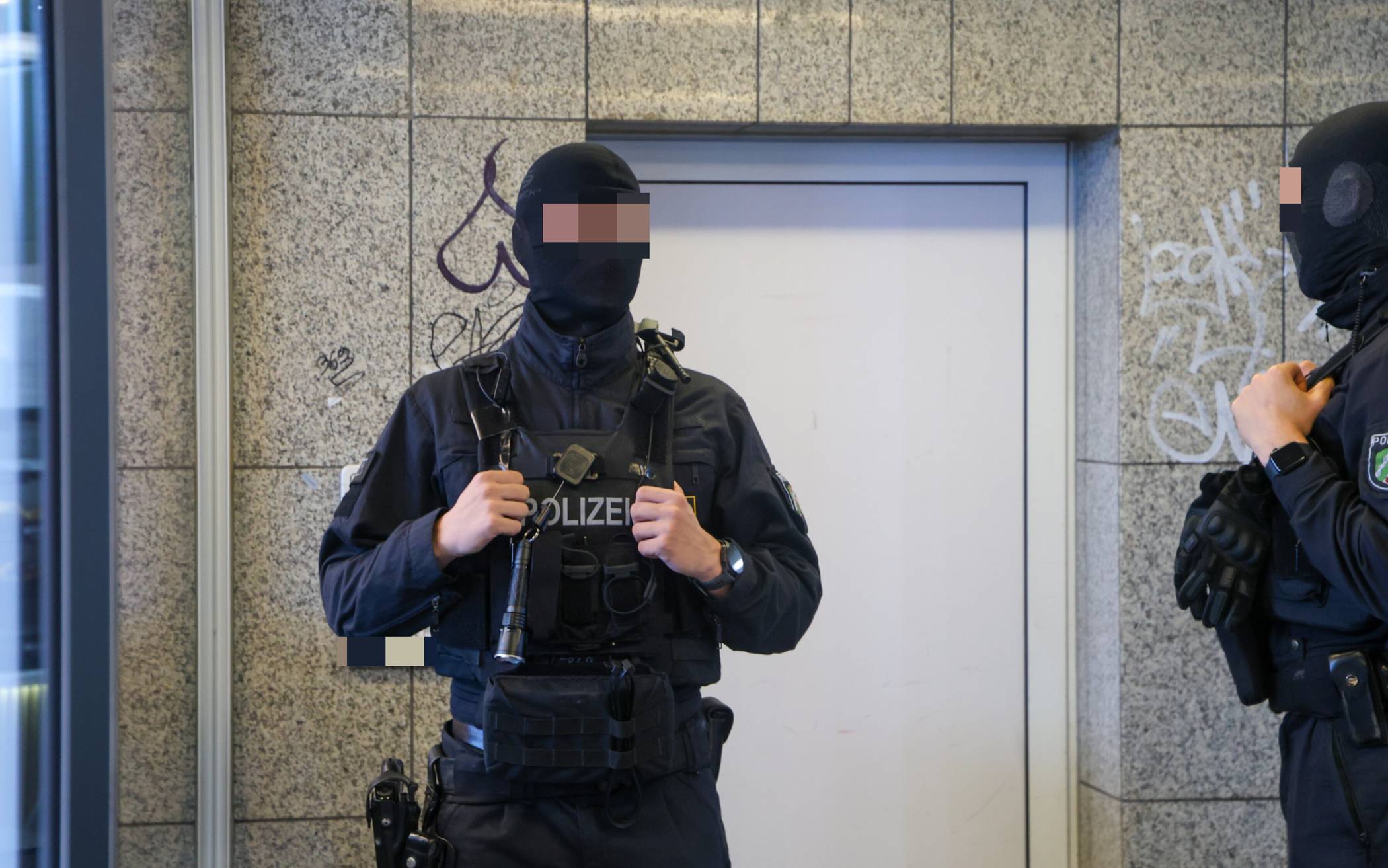Bilder: Razzia an der Elberfelder Gathe in Wuppertal