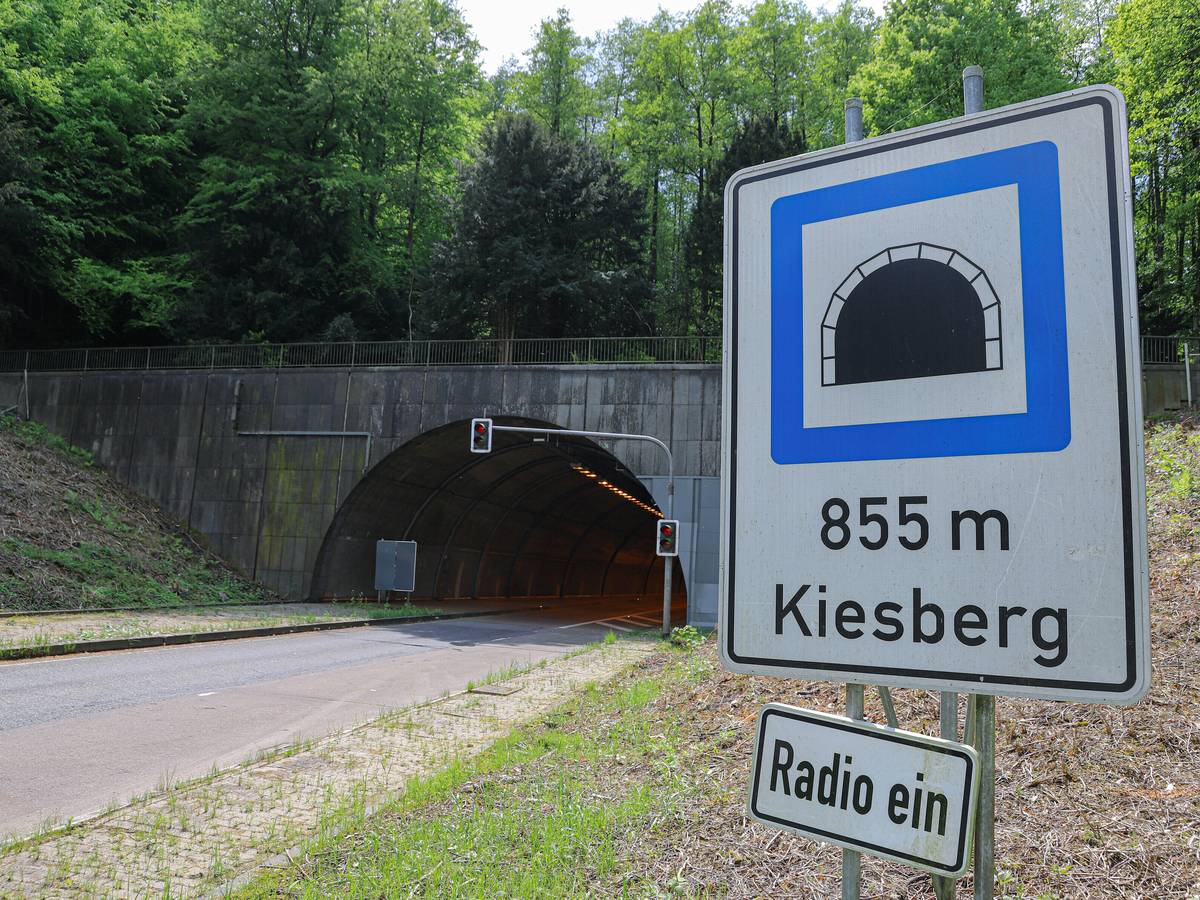 Mittwoch: Burgholz- und Kiesbergtunnel sieben Stunden gesperrt