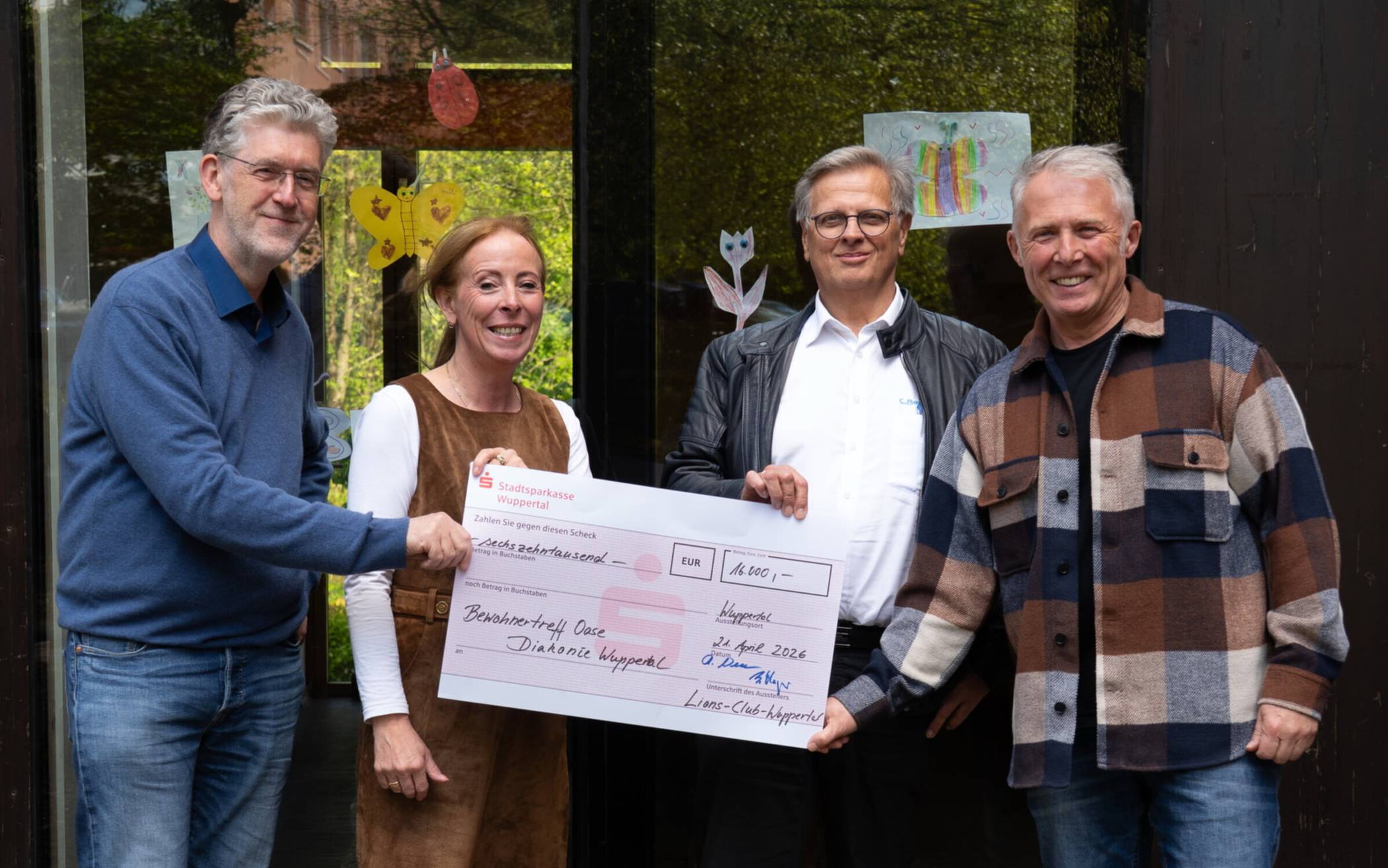 Von li.: Stefan Mager (Lions-Club Wuppertal), Marion Grünhage (Diakonie Wuppertal), Rüdiger Neumann (Lions-Club Wuppertal), Christian Looft-Kaufmann (Diakonie Wuppertal).