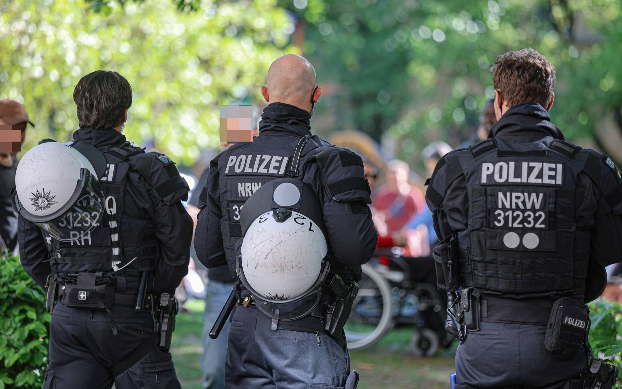 Wuppertaler Polizisten im EInsatz.