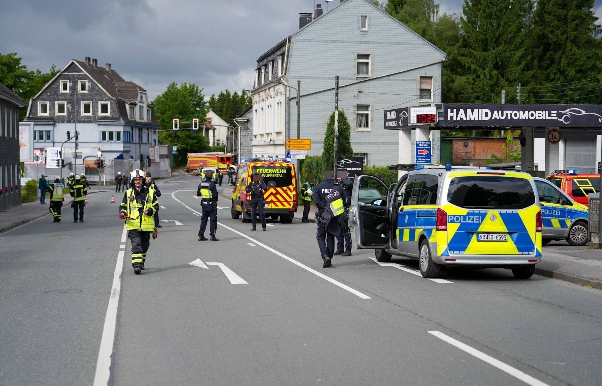 Bilder: Haus in Wuppertal ist einsturzgefährdet