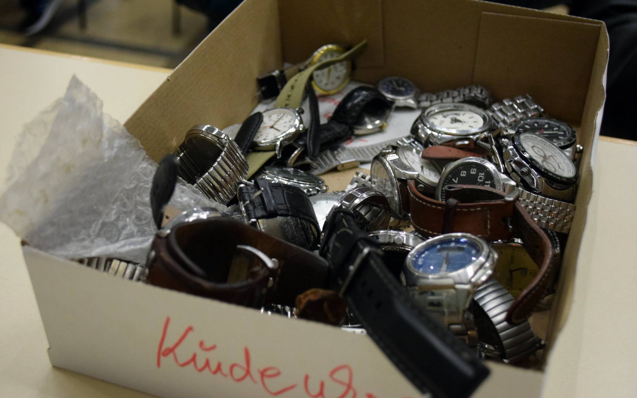 Auch Uhren sind dabei (Archivbild).
