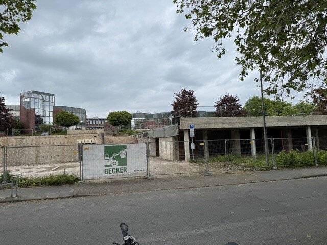 Die Reste der ehemaligen WSW-Verwaltungsgebäude an der Bromberger Straße.