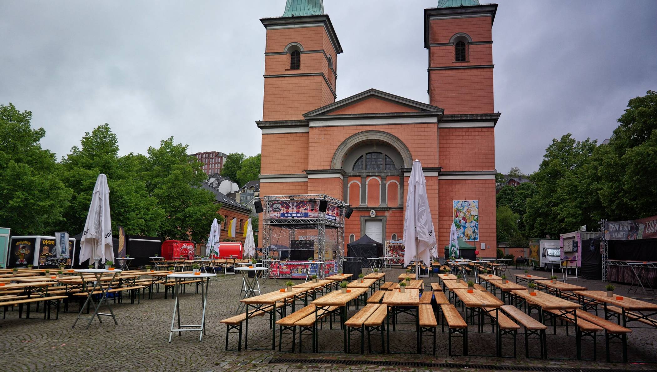 Der Laurentiusplatz im Regen.