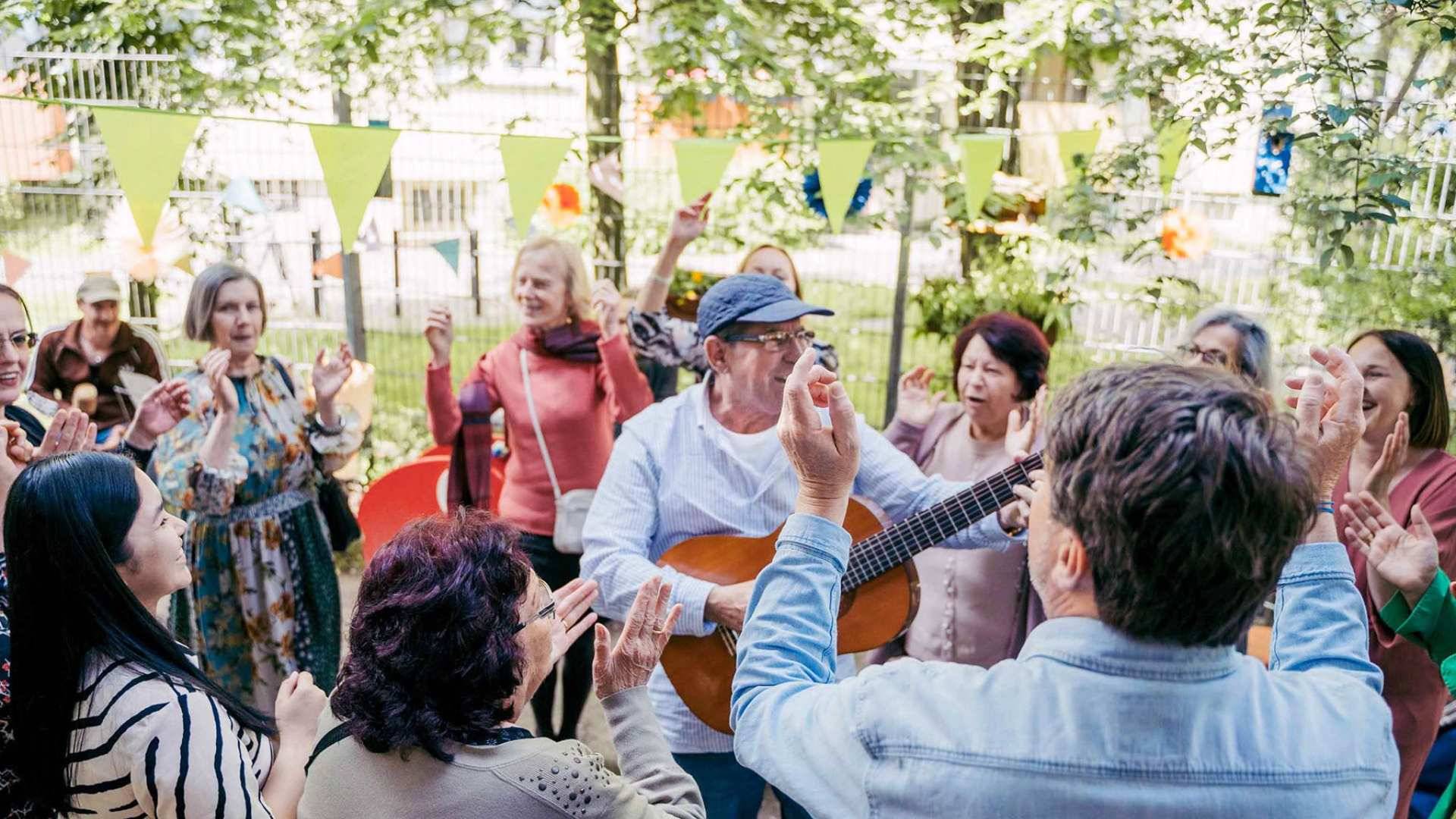  Auch musikalische Darbietungen sind gerne gesehen – und gehört. 