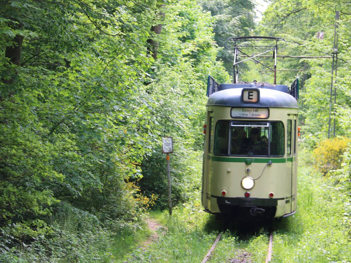 In der Kohlfurth steigt das 32. Bergische Straßenbahnfest