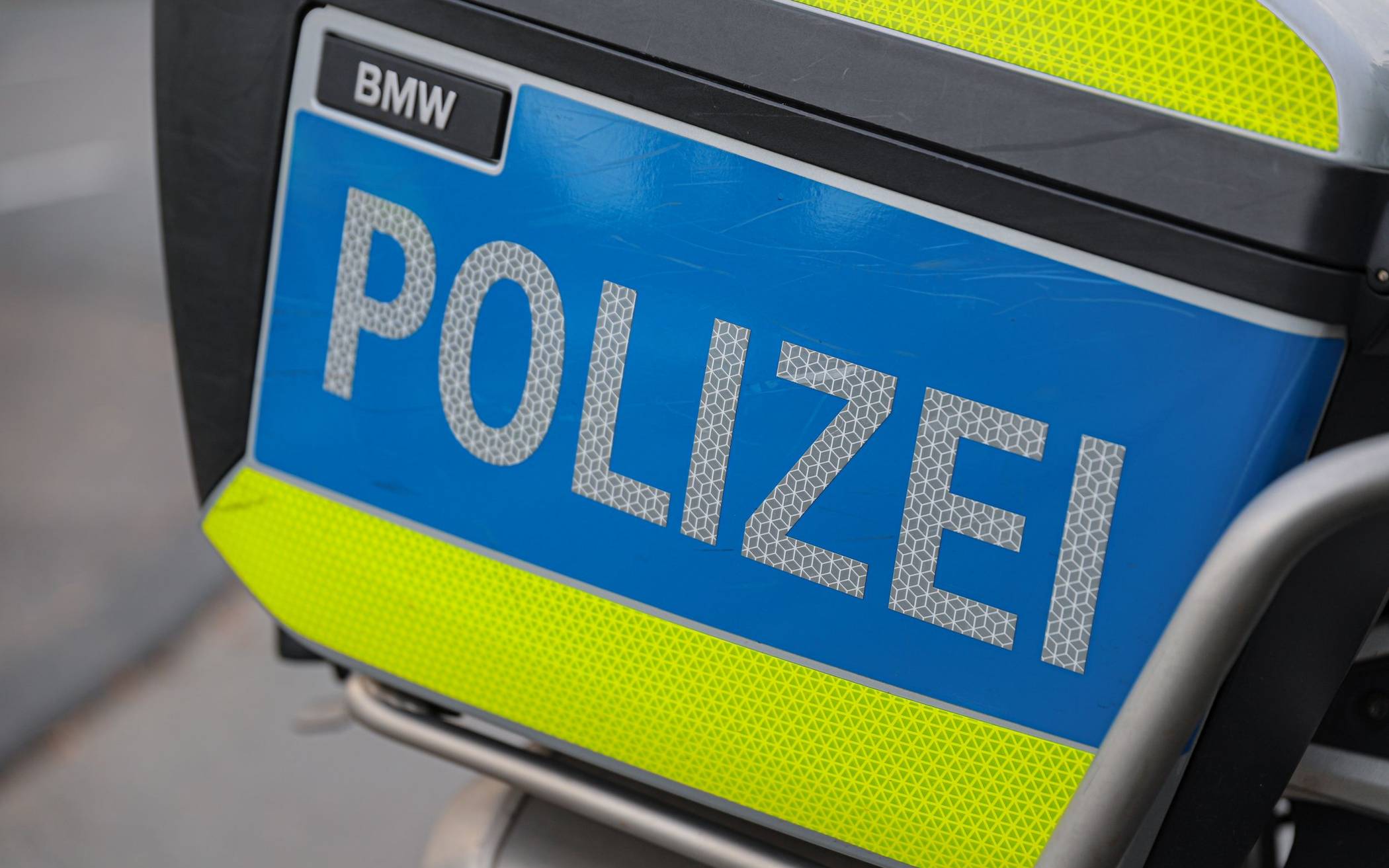 Polizei fahndet nach jugendlichen Räubern