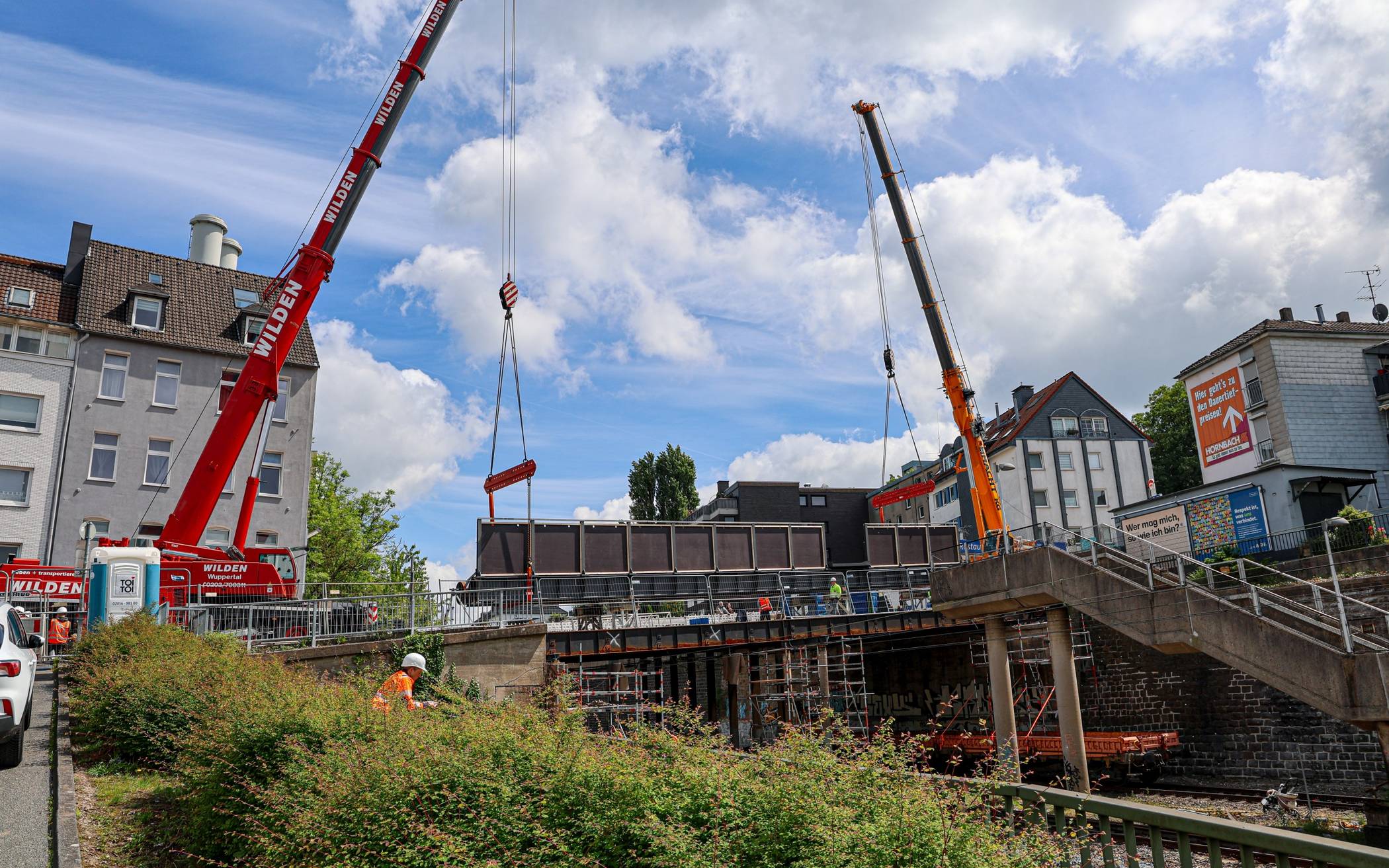 Brücke Fischertal: Stahlkontruktion eingehoben