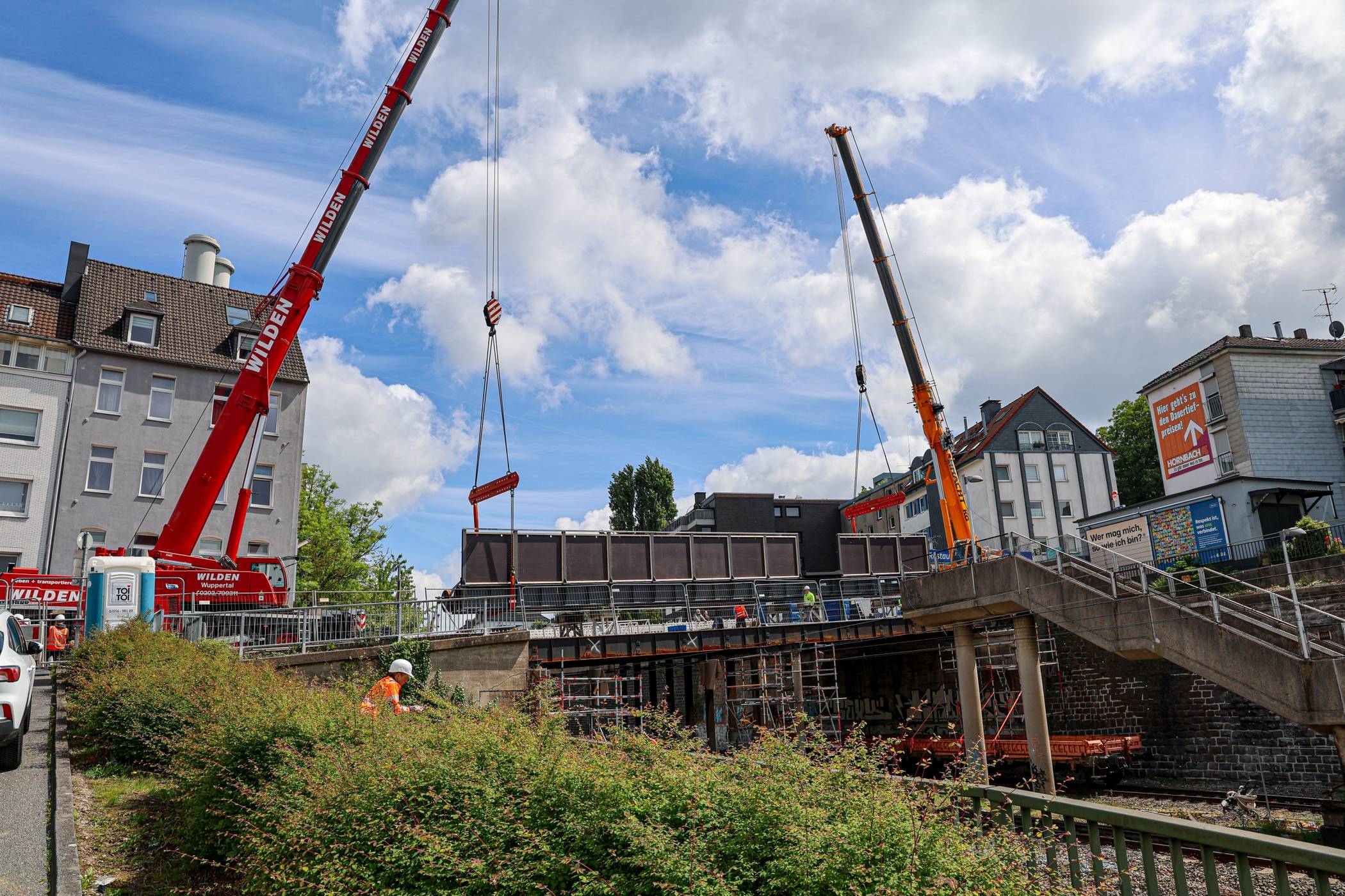 Brücke Fischertal: Stahlkontruktion eingehoben