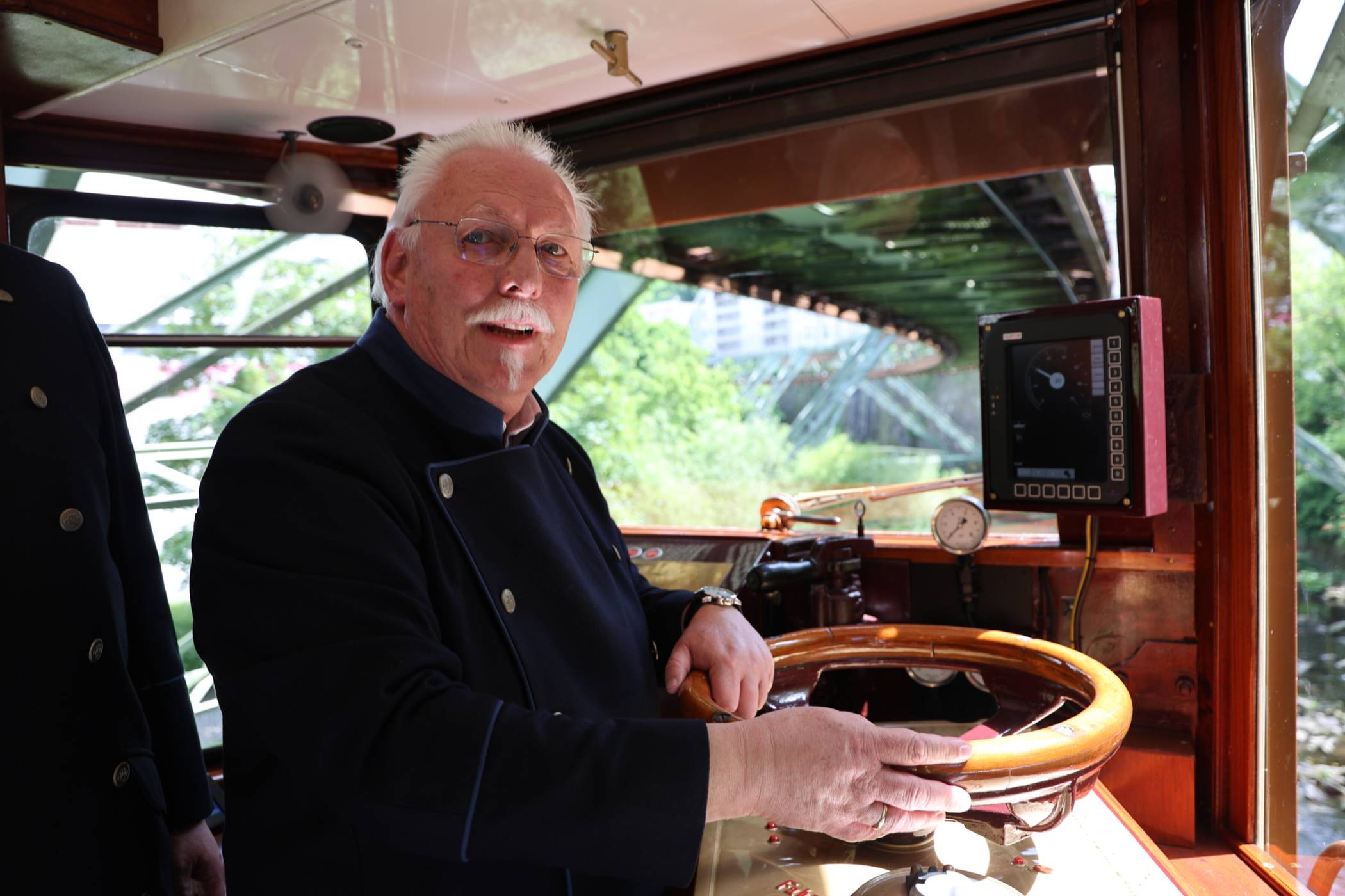  Andreas Haus brachte den Kaiserwagen sicher nach Oberbarmen und zurück. 