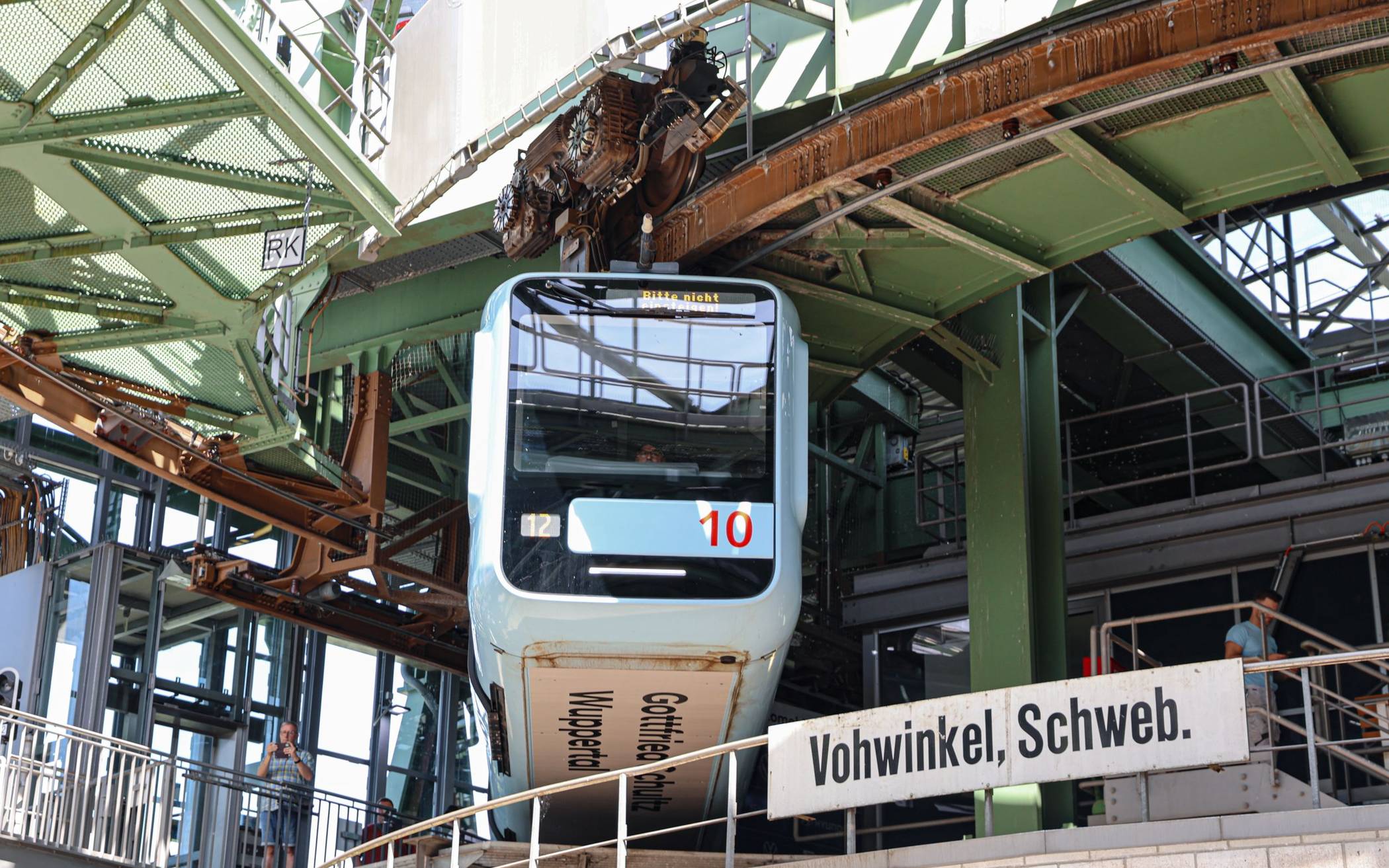 Verfügbarbeit der Schwebebahn weiter „zuverlässig“