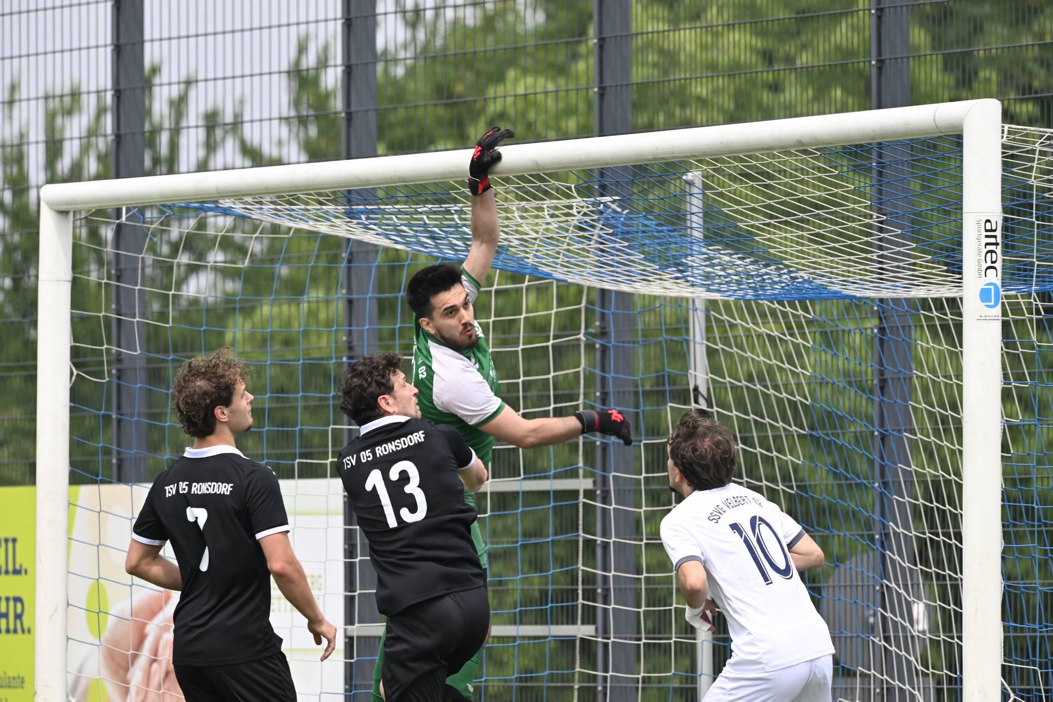  Szene aus der Partie des TSV 05 Ronsdorf in Velbert. 