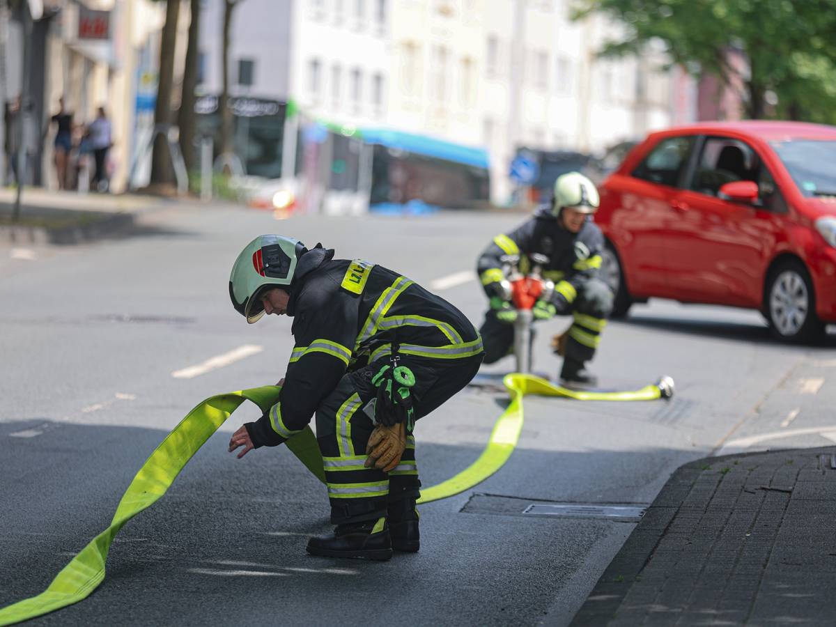Feuer in Küche in Langerfeld
