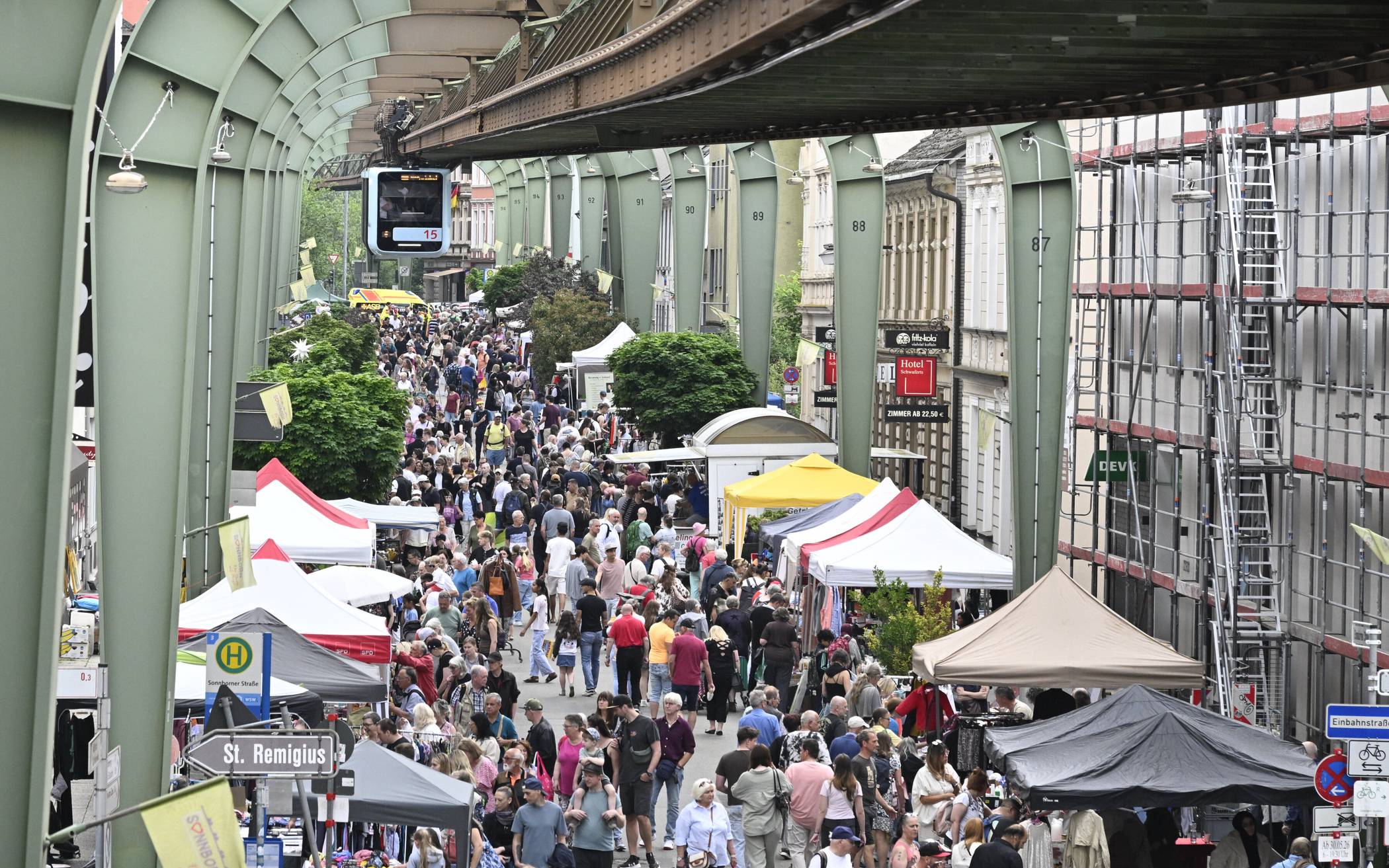 50. Sonnborner Trödel- und Klöngelsmarkt in Wuppertal