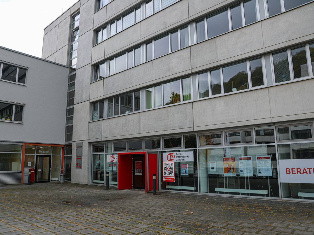 Geschäftsstellen der Agentur für Arbeit am Mittwoch zu