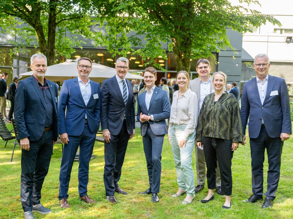 Bergische Stadtspitzen und Wirtschaft setzen auf Zusammenarbeit