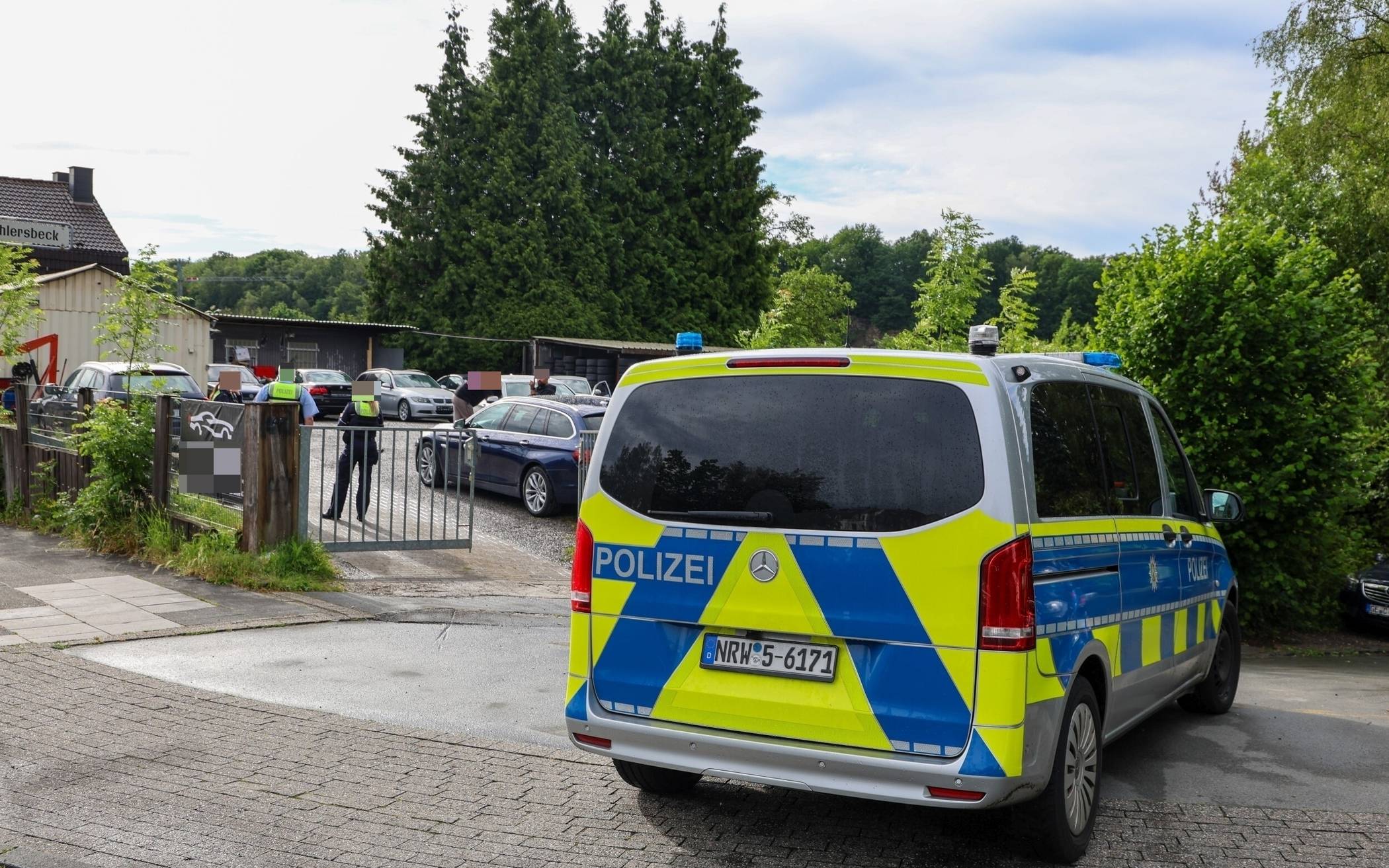 Zwei Verletzte nach Streit auf Firmengelände