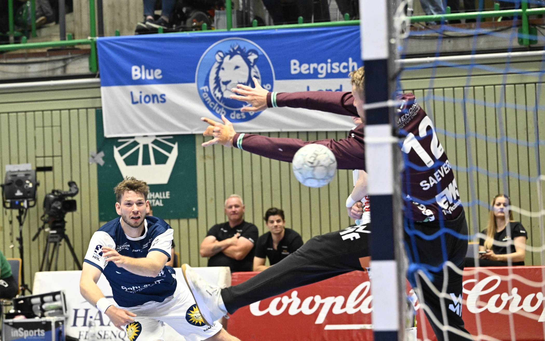 Viele Bilder: BHC beendet die Spielzeit mit Krimi und Sieg
