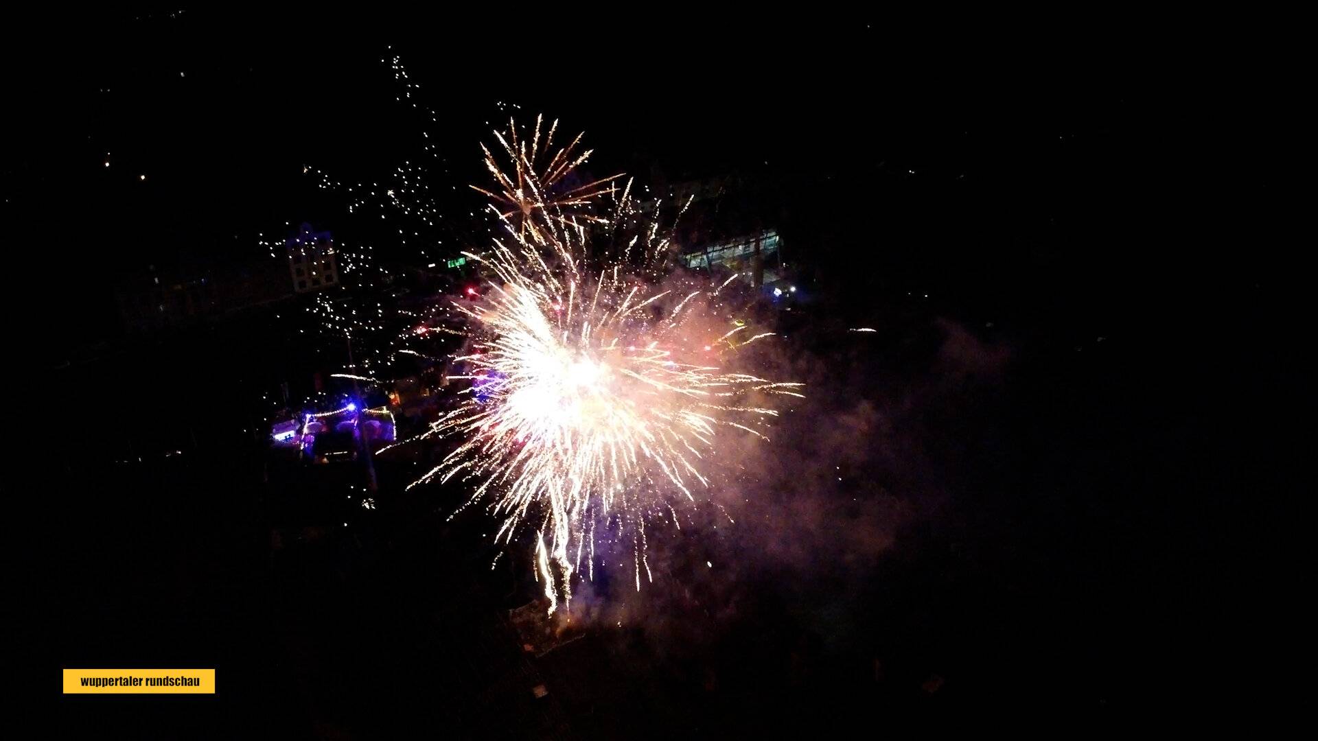 Video: Das Feuerwerk auf der Mega-Kirmes