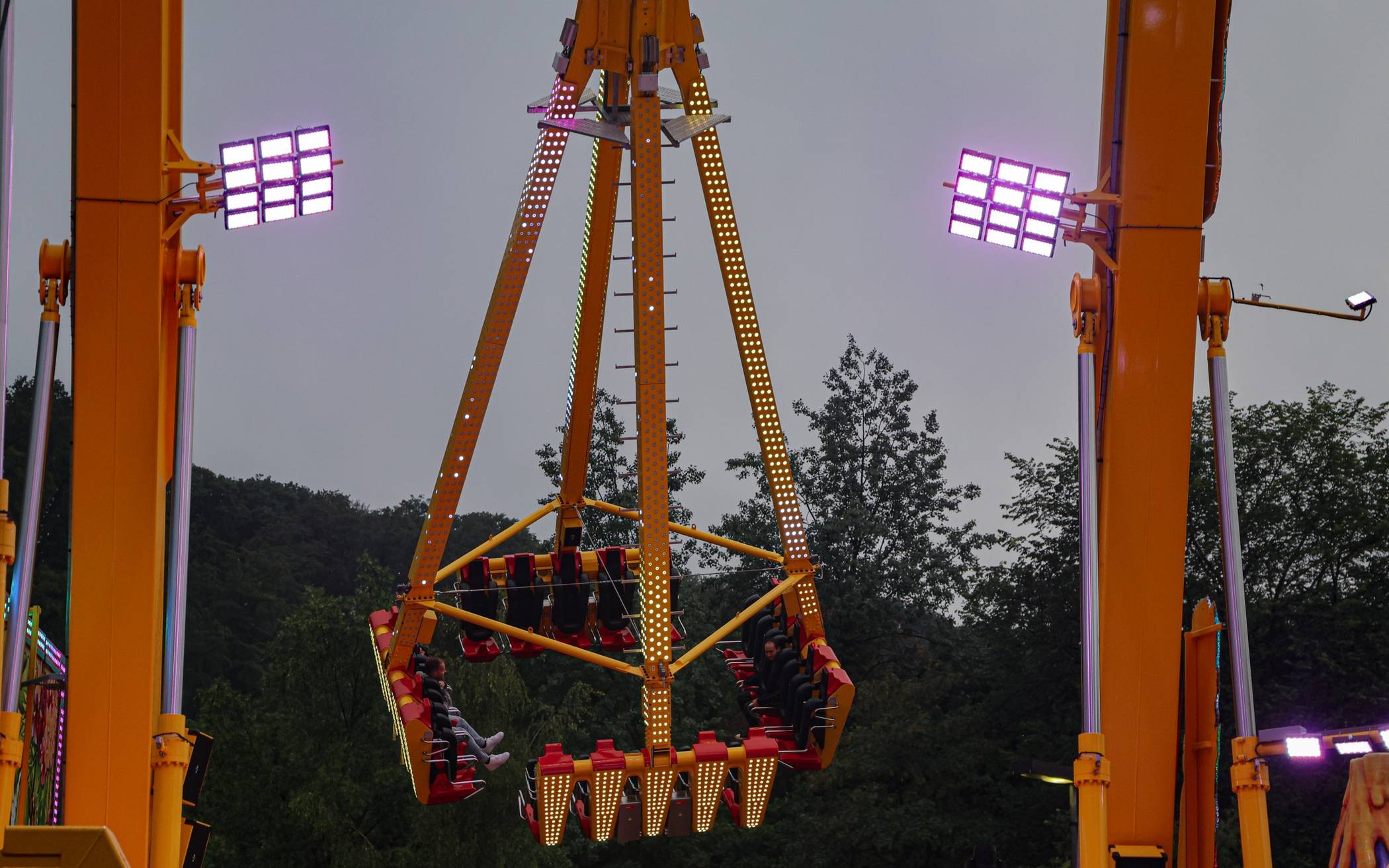 Bilder: Wuppertaler Mega-Kirmes mit Feuerwerk