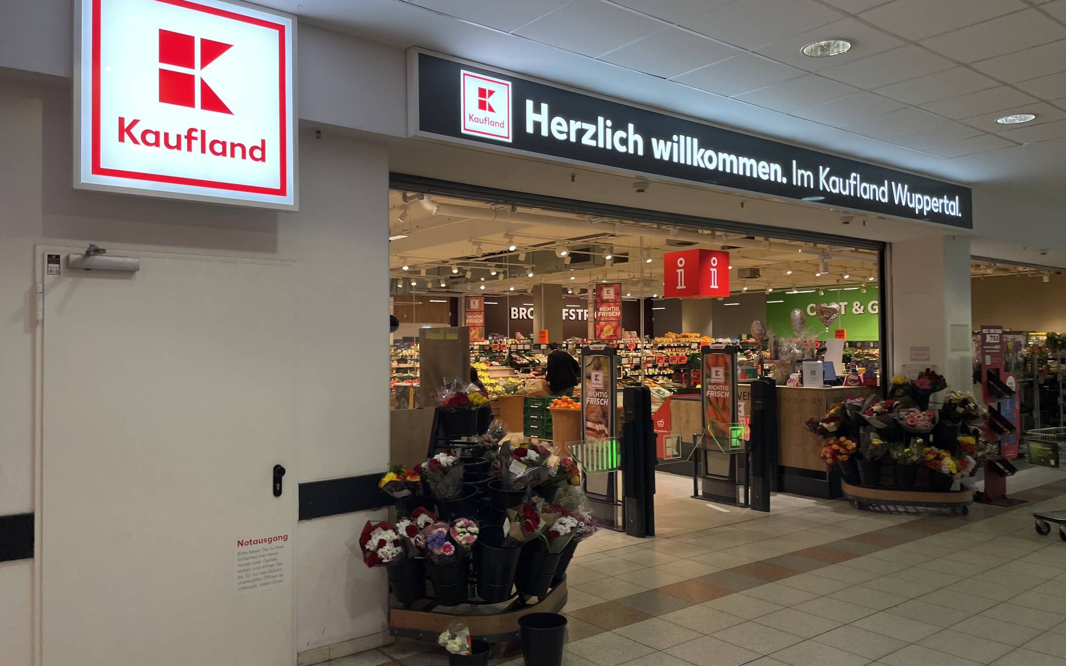 Einkaufen: Wer in der Wicküler City einkauft, bekommt in manchen Läden beim Bezahlen...