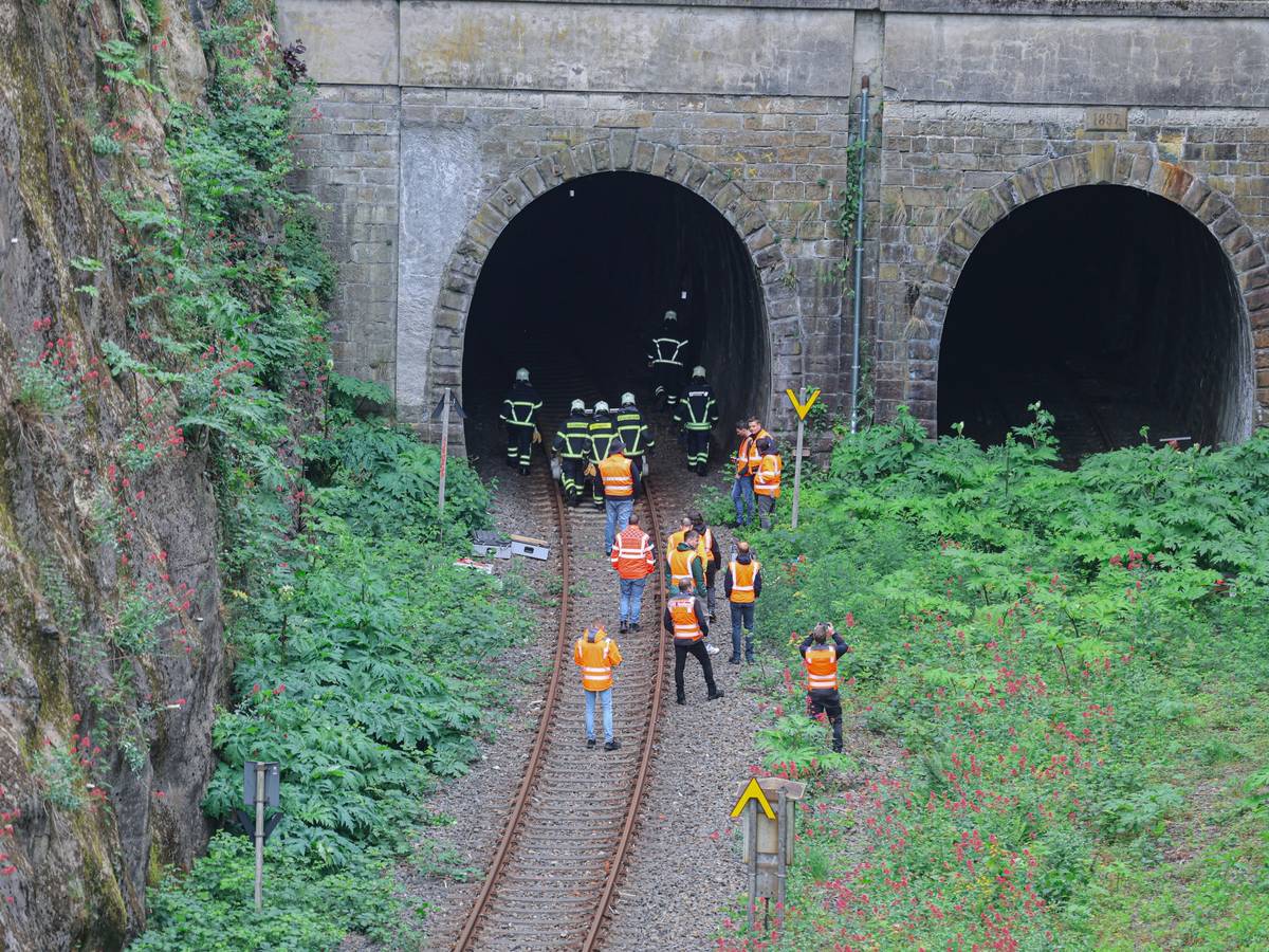 Übung: Personen aus Bahntunnel gerettet