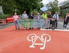 Das Flatterband ist zerschnitten, die Fahrradstraße