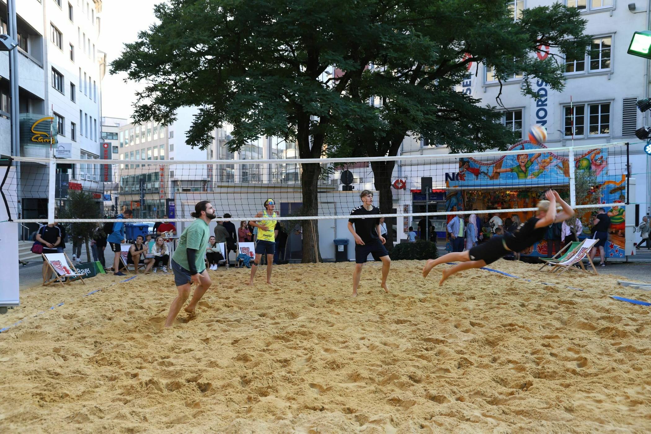 Das Beachvolleyball-Feld im August 2024.