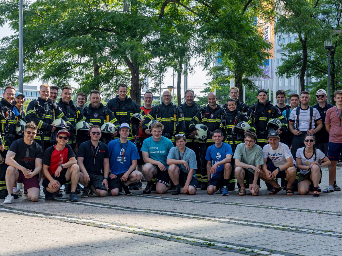 Wuppertaler Feuerwehr beim Treppenlauf