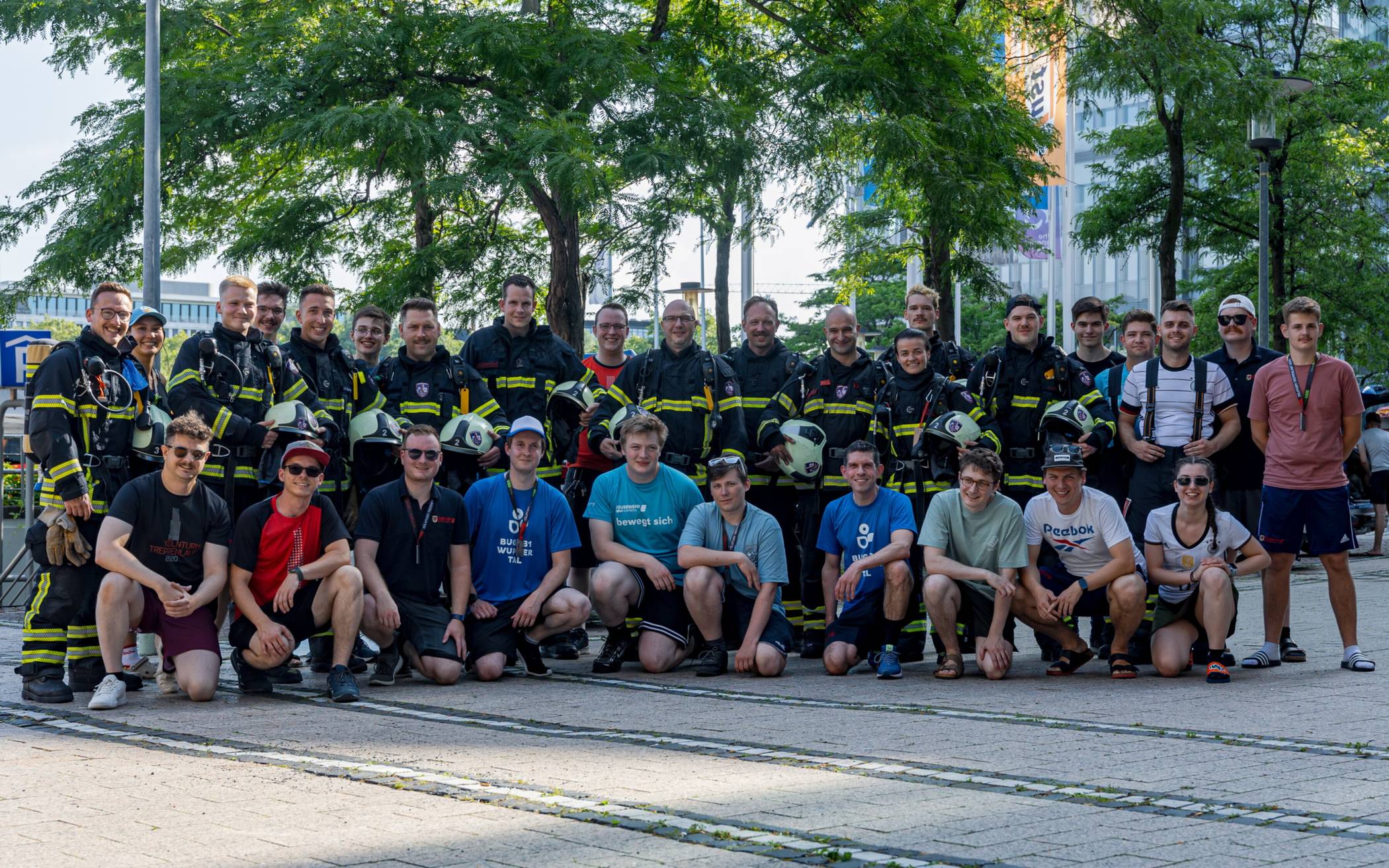 Bilder: Wuppertaler Feuerwehr beim Treppenlauf