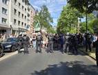 Die Polizei schirmte die Gegendemonstrantinnen und