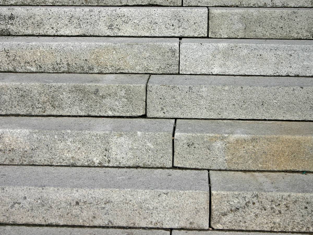 Die Treppe am Eichenbrink ist saniert