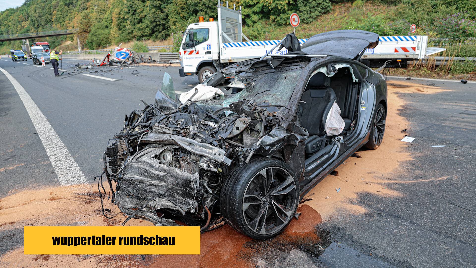 A46-Sperrung nach Unfall mit Audi S5