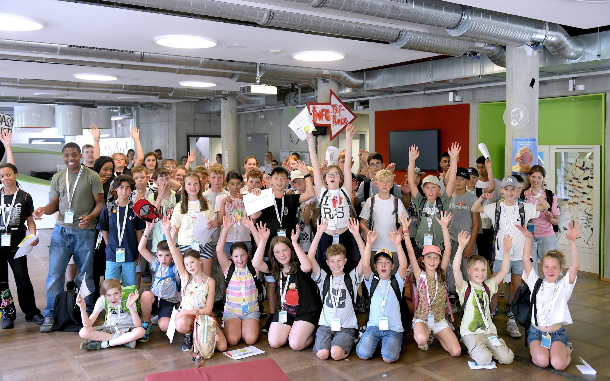 Das Gruppenbild der Teilnehmerinnen und Teilnehmer.