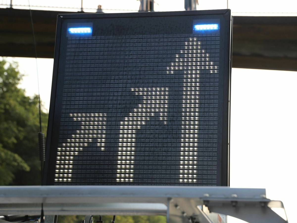 Spuren auf der A46 am Samstag gesperrt