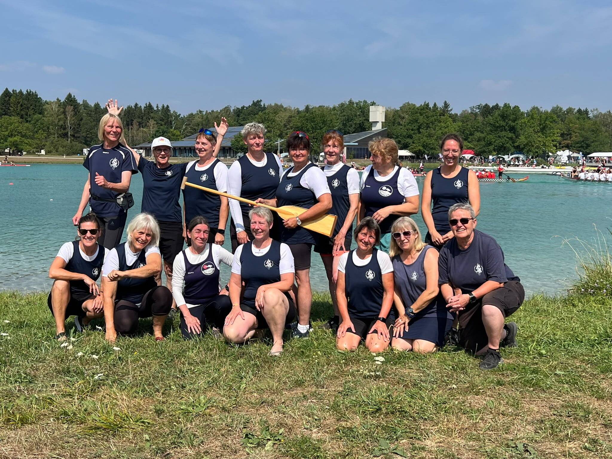 Das Wuppertaler Team an der Olympia-Regattabahn von 1972.