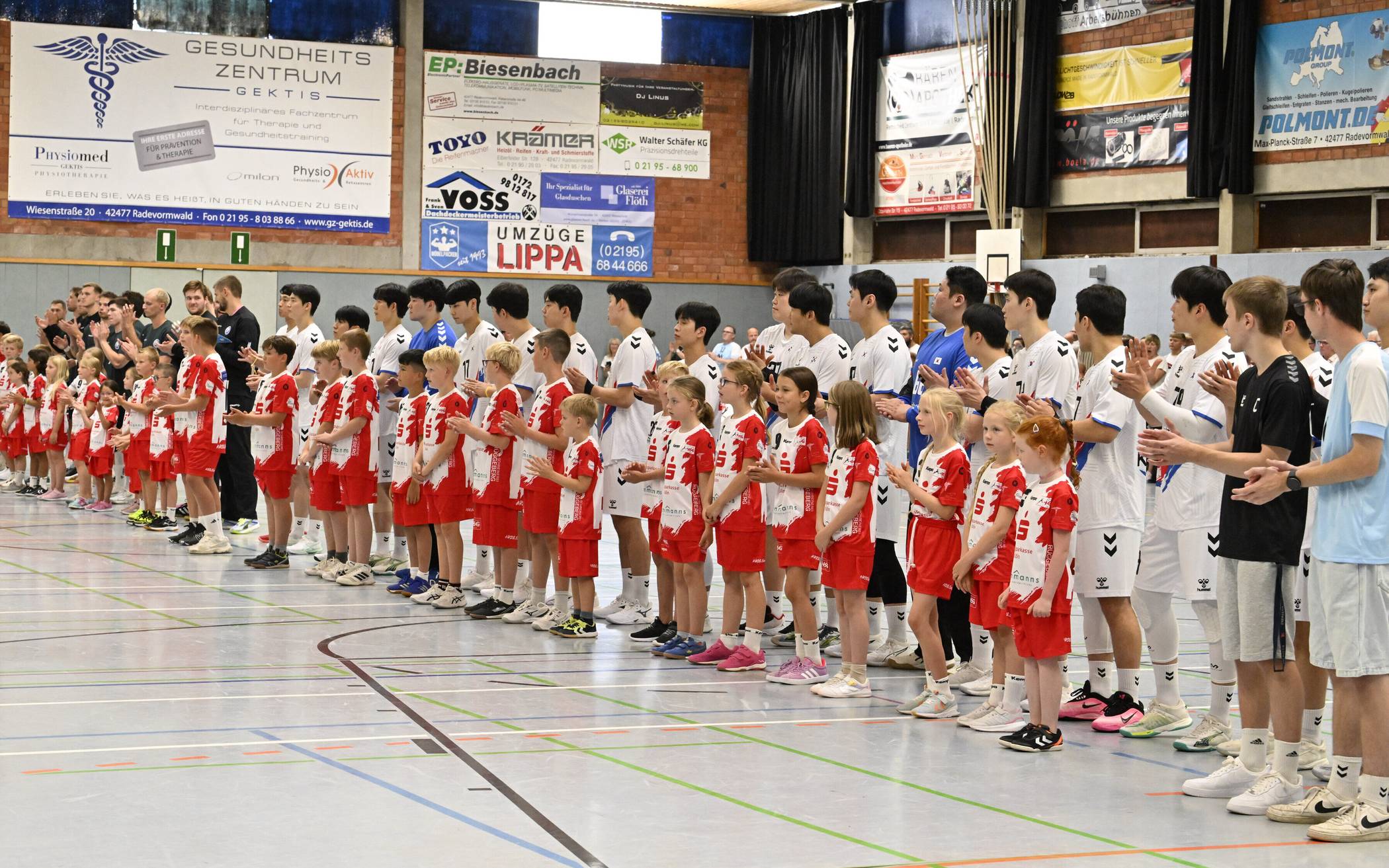 Bilder: BHC-Handballer bezwingen Südkorea in Rade