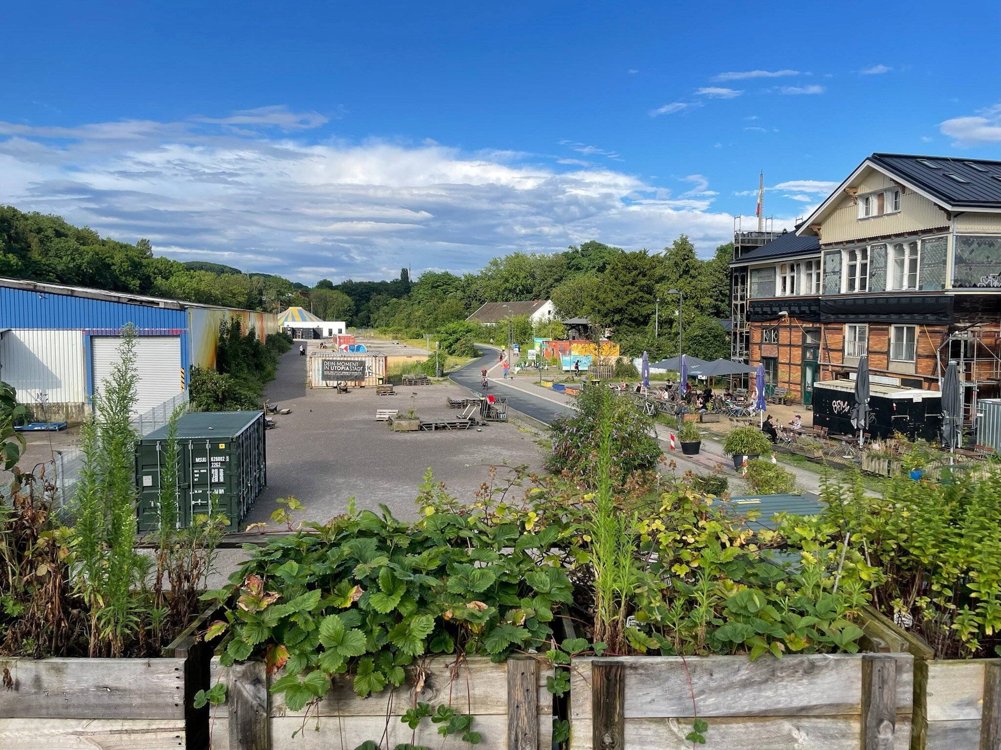 Die Utopiastadt und der Mirker Bahnhof an der Nordbahntrasse. 