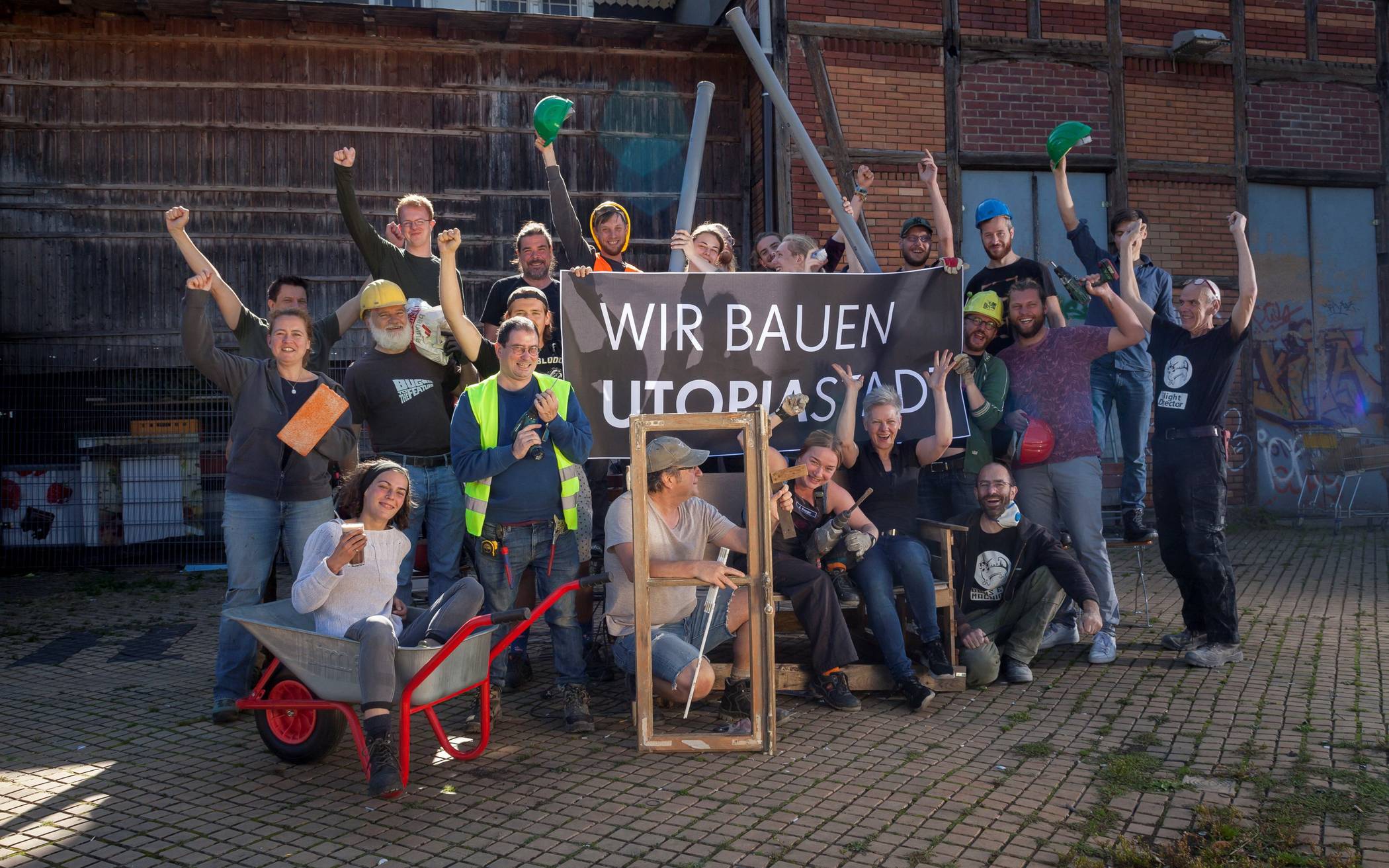 Viele fleißige Hände ...