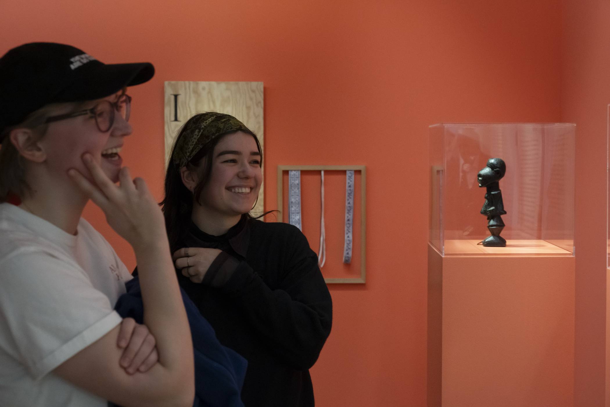 Blick in die Ausstellung „Museum A bis Z. Von Anfang bis Zukunft“.