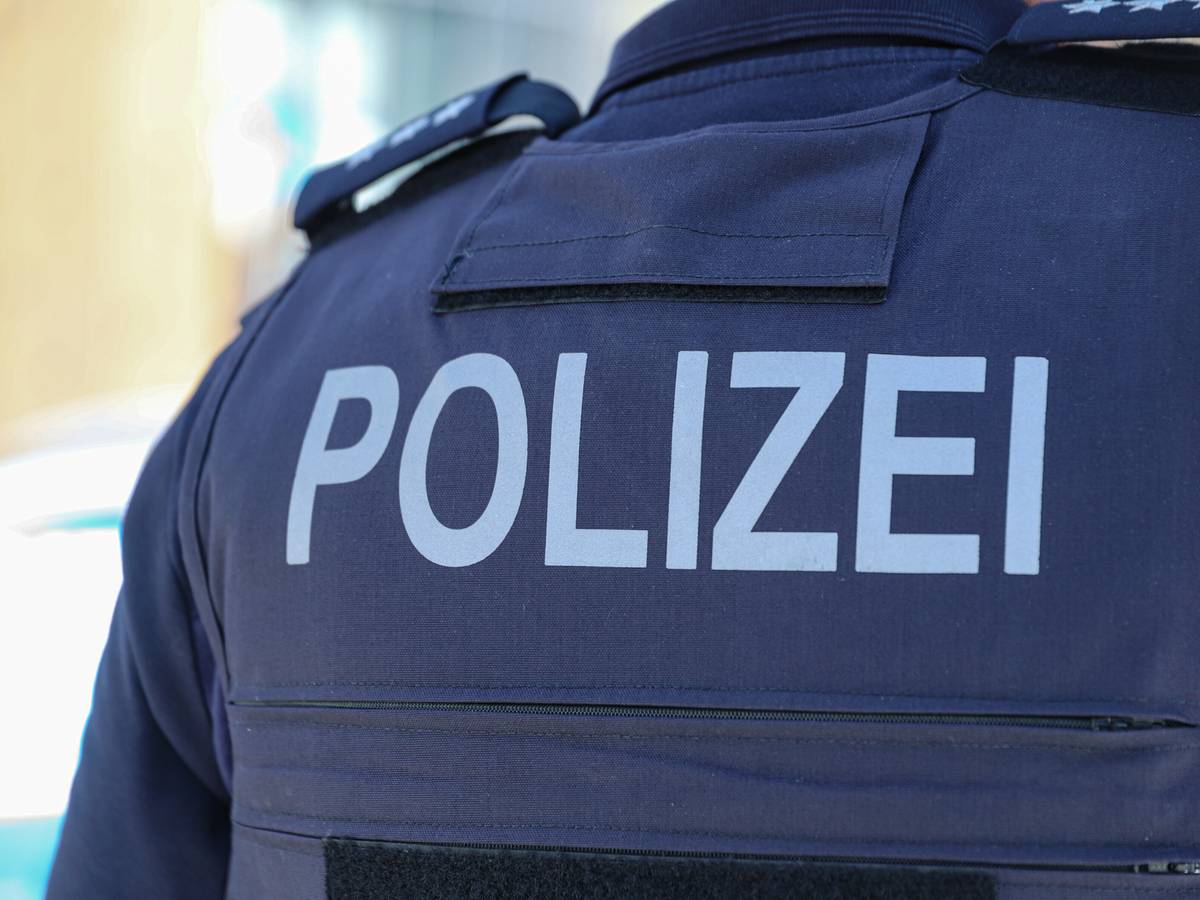 Polizei fahndet nach Fahrradfahrer mit Glatze