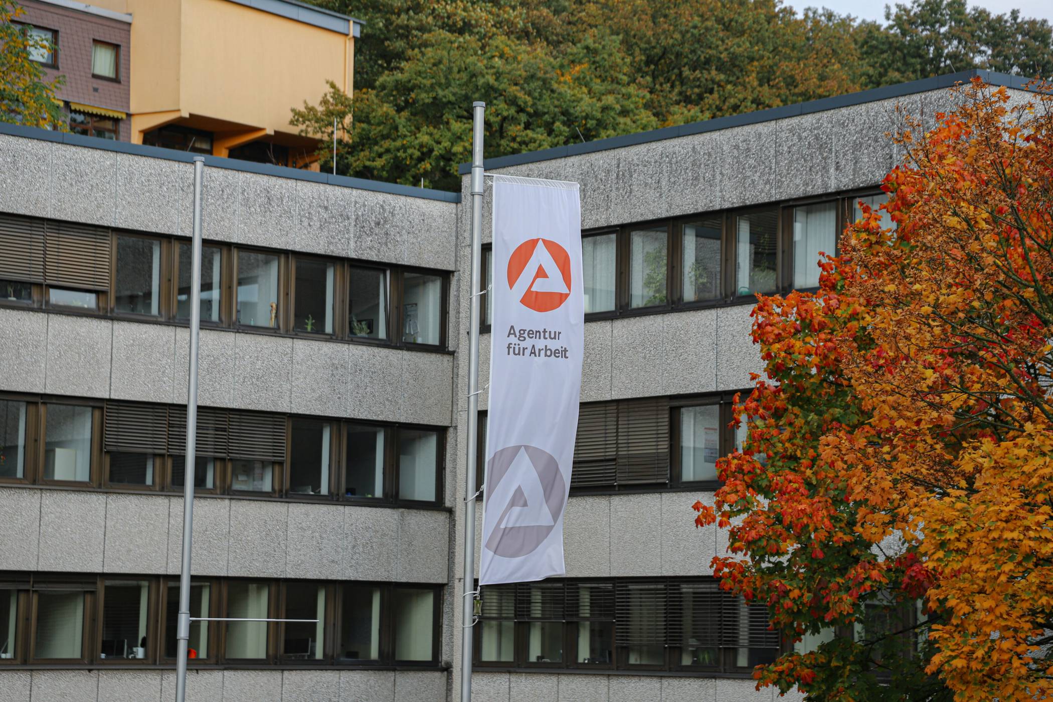  Die Agentur für Arbeit an der Hünefeldstraße. 